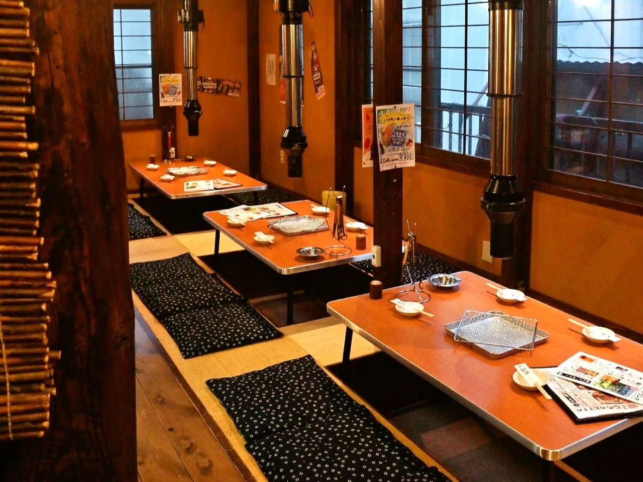 ホルモン焼肉ぶち 阿佐ヶ谷店_店内風景